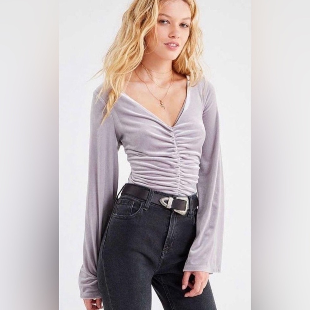 Urban Outfitters Marie Cinched V-Neck Velvet Top size M Medium